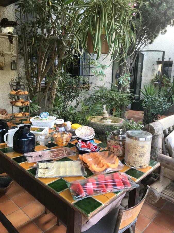Bed and Breakfast Le Jardin de la cité Carcasona Exterior foto